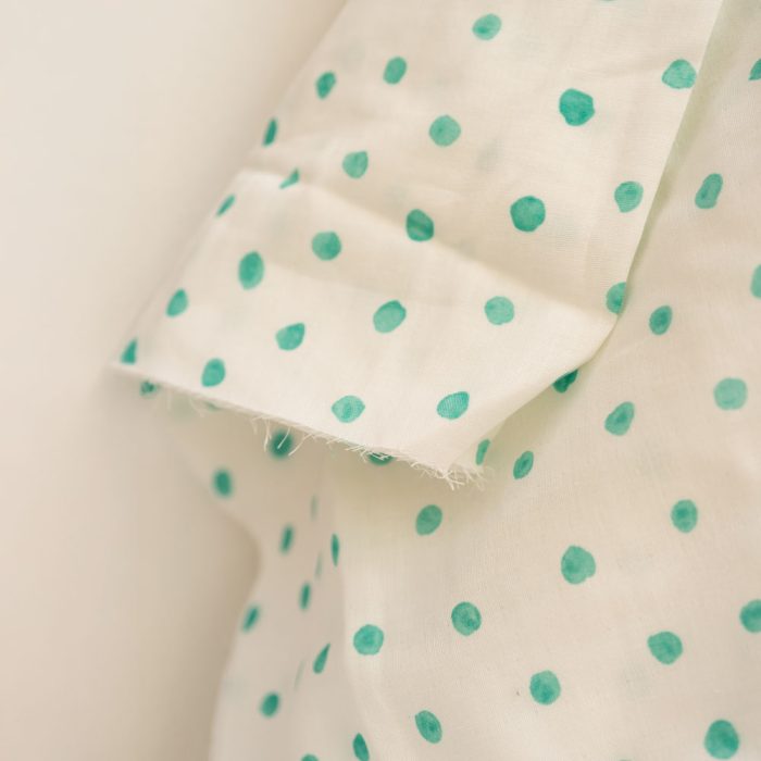 Kokka Nani Iro Pocho Double Gauze Weiß Mint mit feinem Punktmuster